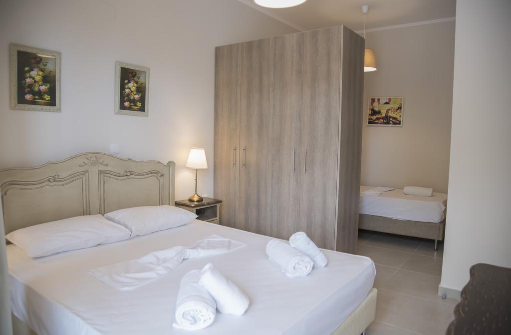 Casa Christabella Apartment Paralia Vrachou Exterior photo